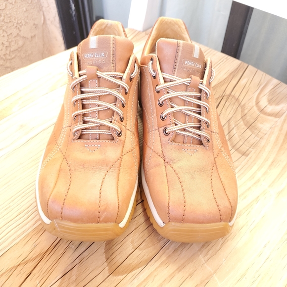 Perry Ellis America Tan Leather Oxford Sneaker - Picture 2 of 3